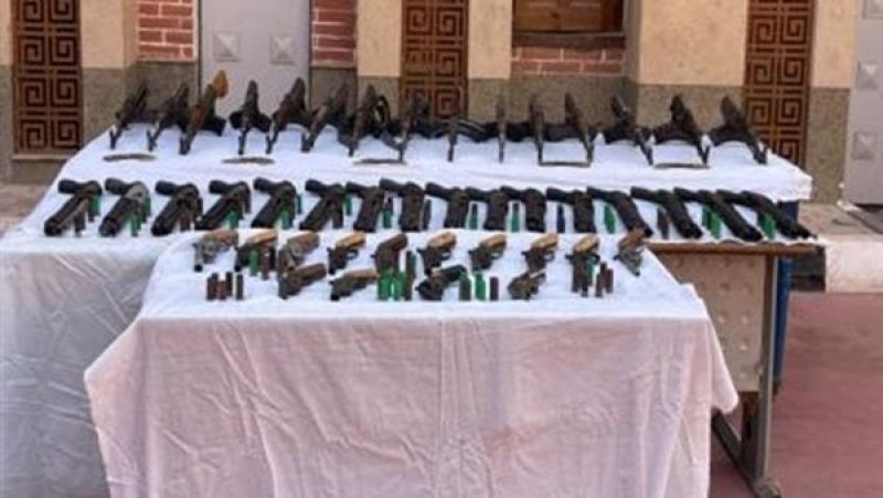 مصرع 3 عناصر جنائية وضبط نصف طن مخدرات في ضربات أمنية بالدقهلية والقليوبية والمنيا