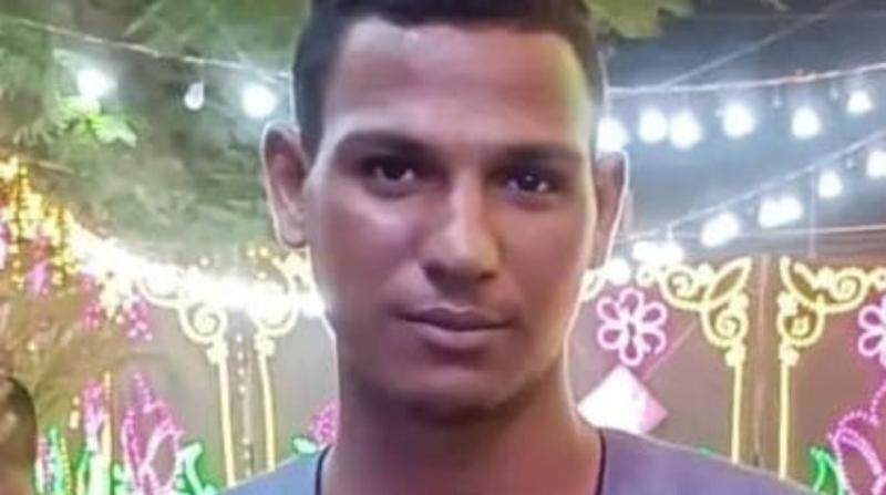 مأساة في بني عدي.. وفاة شاب أثناء تركيب تندة حديدية