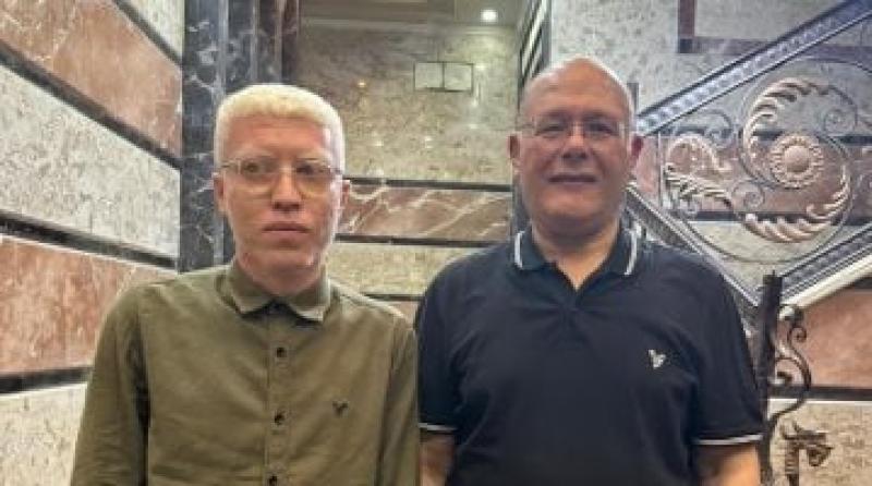 رئيس جامعة سوهاج يلتقى الطالب يوسف ويؤكد إنهاء كل إجراءات تعيينه معيدا بكلية الآداب