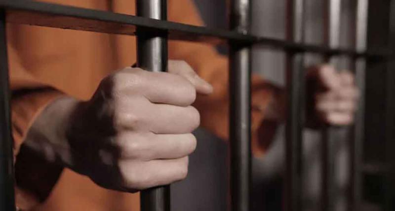 نهاية مشبوهة لتجارة الموت: السجن لـمتهمين بحوزتهما 97 كيس ”آيس”!