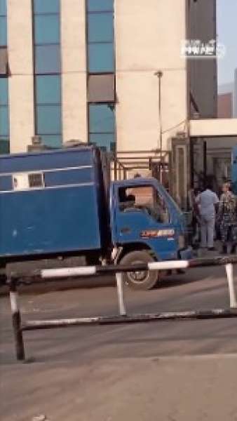 لحظة ترحيل حمو بيكا لتنفيذ حكم حبسه 3 أشهر بتهمة حيازة سلاح أبيض