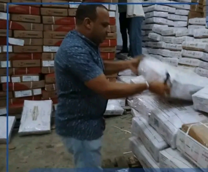 تموين الإسكندرية يضبط 12 طن مأكولات بحرية منتهية الصلاحية