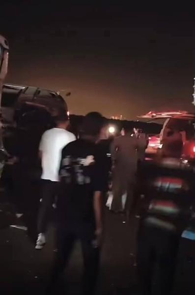بالصور :حادث مروع على طريق السويس – القاهرة.. تصادم 3 تريلات و5... بالصور :حادث مروع على طريق السويس – القاهرة.. تصادم 3 تريلات و5 سيارات ملاكي وأتوبيسين وسقوط ضحايا