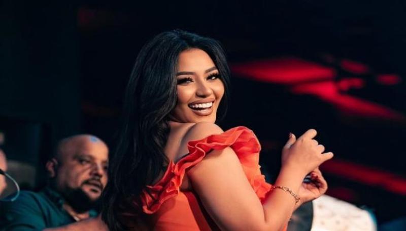 بلاغ عاجل ضد المطربة رحمة محسن بتهمة التحريض على الفسق ونشر مقاطع... بلاغ عاجل ضد المطربة رحمة محسن بتهمة التحريض على الفسق ونشر مقاطع خادشة للحياء العام