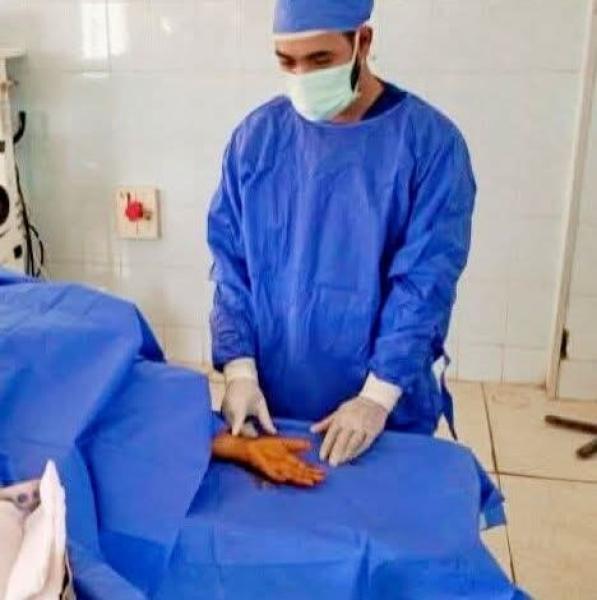 نجاح أول عملية “توسيع النفق الرسغي” بمستشفى المنشاه المركزي نجاح أول عملية “توسيع النفق الرسغي” بمستشفى المنشاه المركزي