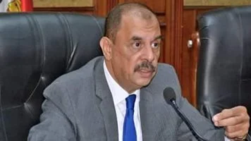 محافظ سوهاج يعقد اللقاء الجماهيرى الأسبوعى للاستماع إلى شكاوى وطلبات المواطنين