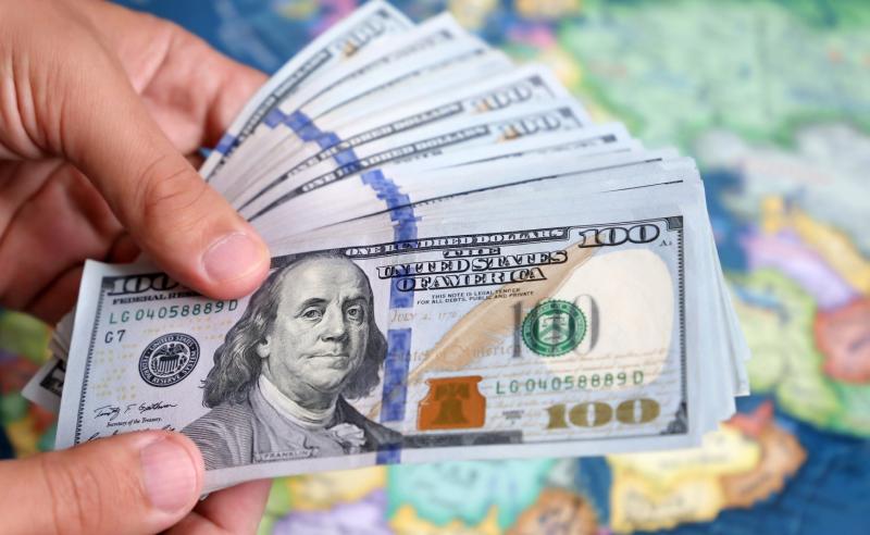 تباين سعر الدولار اليوم الخميس 6 نوفمبر 2025 بمستهل التعاملات.. الأخضر بكام