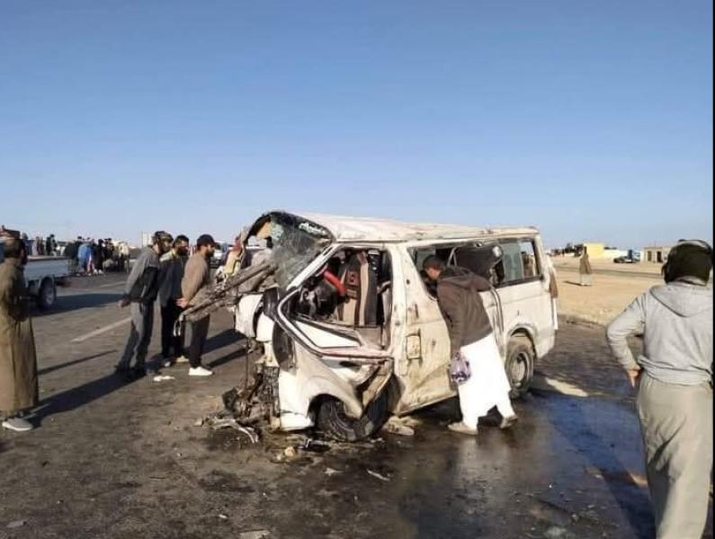 انقلاب ميكروباص على الطريق الصحراوي بأطفيح.. إصابة 6 أشخاص ونقلهم للمستشفى