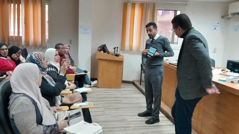 صحة البحيره | تنفيذ تدريب للفريق الطبي المشارك في المسح التدريجي لترصد الأمراض غير السارية ، وعوامل الخطوره المرتبطة بها