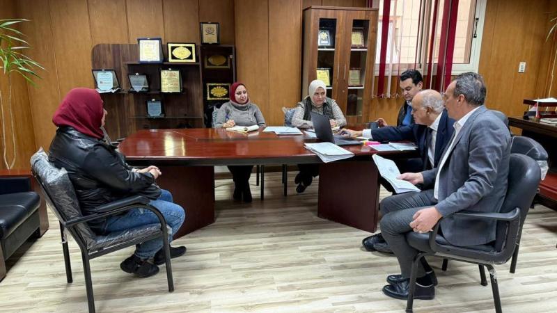 لجنة اختيار المتميزين للتكليف بوظائف إشرافية و قيادية  تواصل اجراء المقابلات الشخصية مع السادة المتقدمين للإعلان