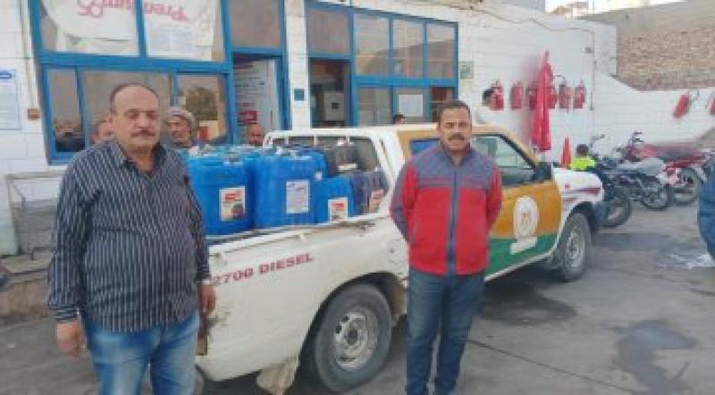 ضبط كميات كبيرة من المواد البترولية والسلع مجهولة المصدر قبل طرحها للبيع في السوق السوداء بالبلينا