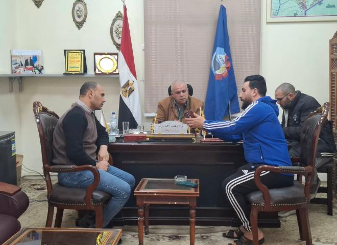 عقد اللقاء الجماهيري لبحث مشاكل المواطنين بديوان الوحدة المحلية