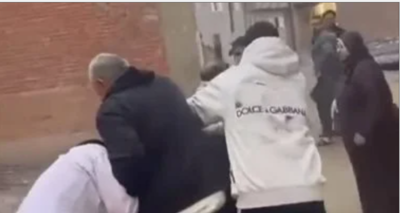 القبض على صاحب مقهى وعائلته لتعديهم على طالبة بالشرقية بسبب خلافات الميراث