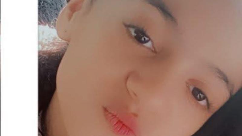 طفلة بريئة تفارق الحياة بين أحضان والدتها بسبب استعراض سلاح في الزفاف