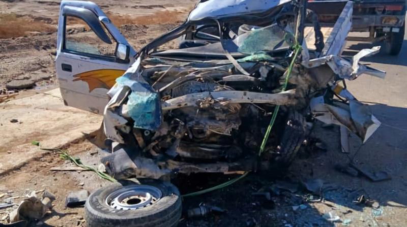 مصرع شخص وإصابة آخرين في حادث تصادم سيارتي نقل بأسوان