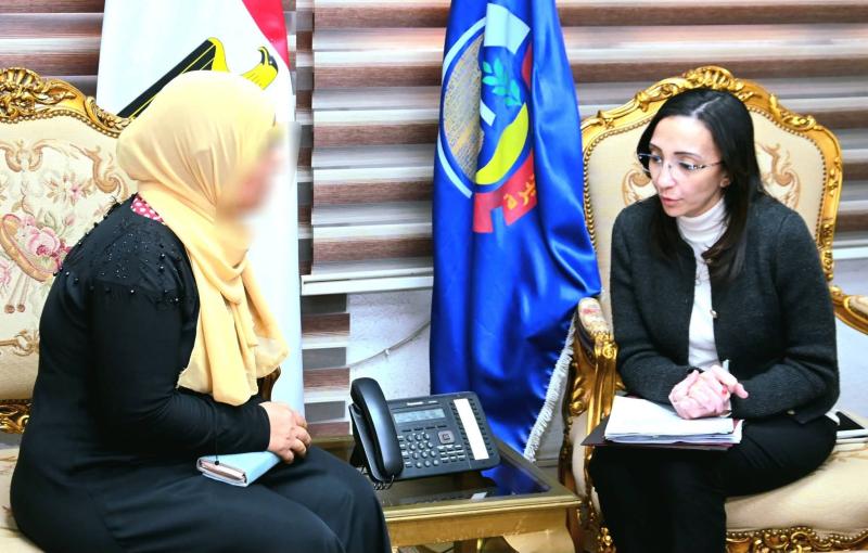 الدكتورة/ جاكلين عازر - محافظ البحيرة تعقد اللقاء الدوري لخدمة المواطنين وتلتقي ٥٥ مواطن للإستماع إلى شكواهم وتلبية مطالبهم