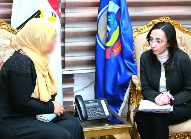 الدكتورة/ جاكلين عازر - محافظ البحيرة تعقد اللقاء الدوري لخدمة المواطنين وتلتقي ٥٥ مواطن للإستماع إلى شكواهم وتلبية مطالبهم