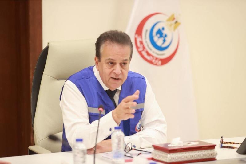 نائب رئيس الوزراء ووزير الصحة يترأس غرفة الأزمات والطوارئ لمتابعة تنفيذ خطة التأمين الطبي لاحتفالات رأس السنة وأعياد الميلاد المجيد