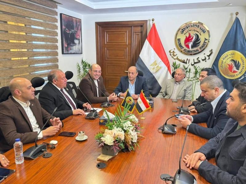 غرفة عمليات حماة الوطن تستأنف متابعة التصويت بجولة الإعادة في الدوائر الملغاة