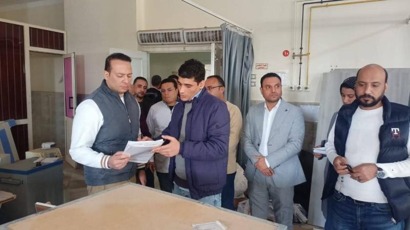 وكيل وزارة الصحة بالبحيره يقوم بجولة مرورية ميدانية على مستشفى رشيد