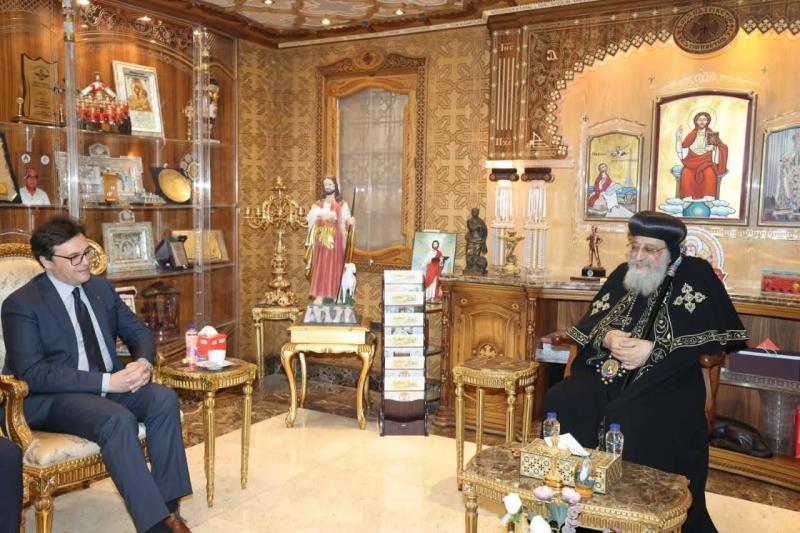 البابا تواضروس الثاني يستقبل وزير الثقافة بالكاتدرائية المرقسية لتهنئته بعيد الميلاد المجيد وبحث آفاق التعاون المشترك
