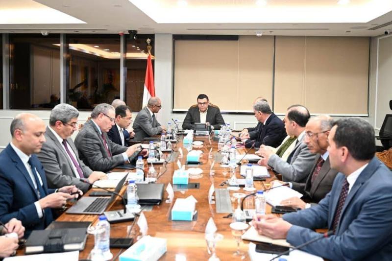 وزير الإسكان يتابع الموقف التنفيذي لمشروعات المبادرة الرئاسية ”حياة كريمة” لتطوير قرى الريف المصري