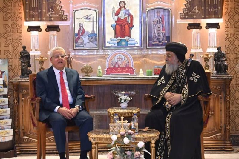 المستشار الدكتور حنفي جبالي يزور الكاتدرائية المرقسية لتقديم التهنئة بعيد الميلاد