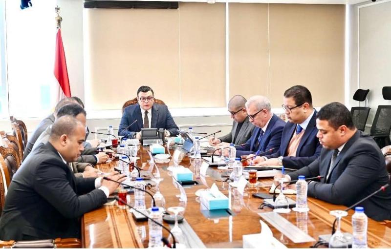 وزير الإسكان يتابع الأعمال الجارية بالمنطقة المخصصة كبديل لمنطقتي سملا وعلم الروم وموقف التعويضات