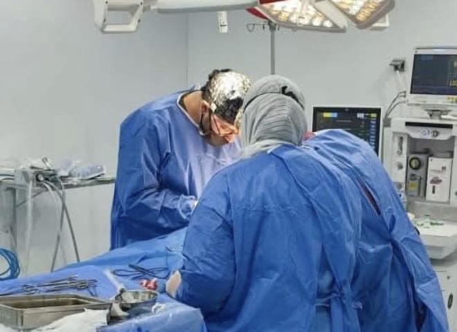 صحة البحيره.. اجراء تدخل جراحي هو الأول من نوعه بمستشفى الأطفال التخصصي بأبوحمص دون احالته لمستشفيات أخرى