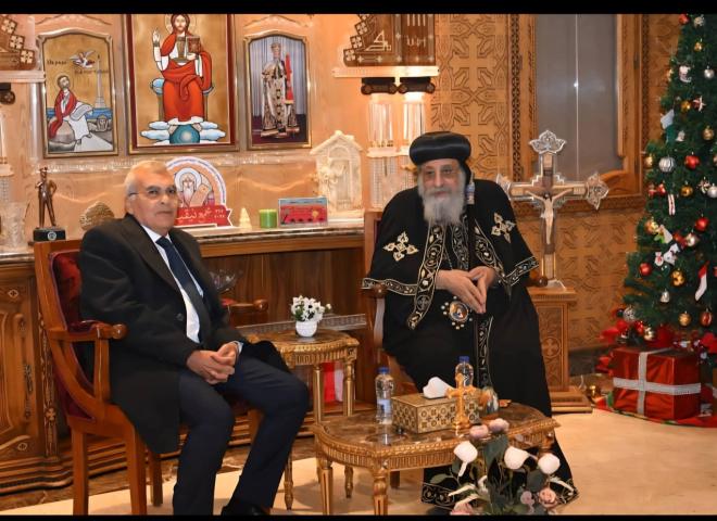 رئيس مجلس الشيوخ قدم التهنئة لقداسة البابا تواضروس الثاني، بابا الإسكندرية وبطريرك الكرازة المرقسية، بمناسبة عيد الميلاد المجيد.