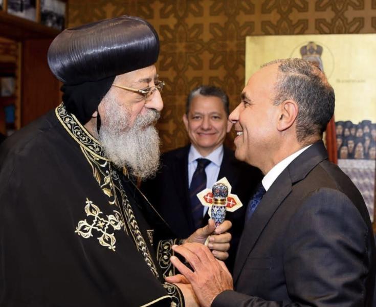 وزير الخارجية يهنئ قداسة البابا تواضروس الثاني بمناسبة عيد الميلاد المجيد