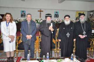 وكيل تعليم البحيرة يقدم التهنئة بعيد الميلاد المجيد لنيافة الأنبا إيلاريون بمقر المطرانية بدمنهور