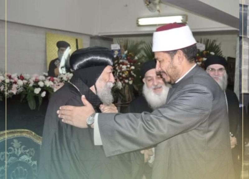 وكيل وزارة الأوقاف بالبحيرة يقدم التهنئة للإخوة الأقباط بعيد الميلاد المجيد