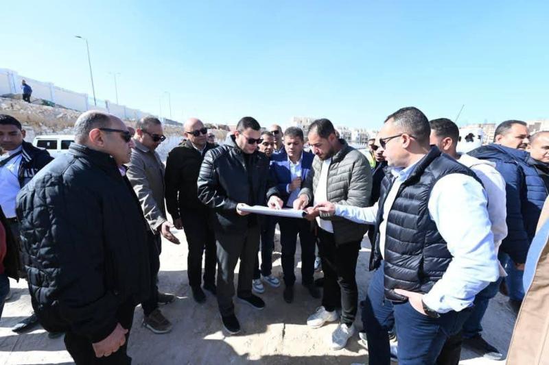 • وزير الإسكان يتفقد أعمال التطوير بقرى مارينا ومشروع البوغاز لتوصيل المياه لبحيرة نيو مارينا