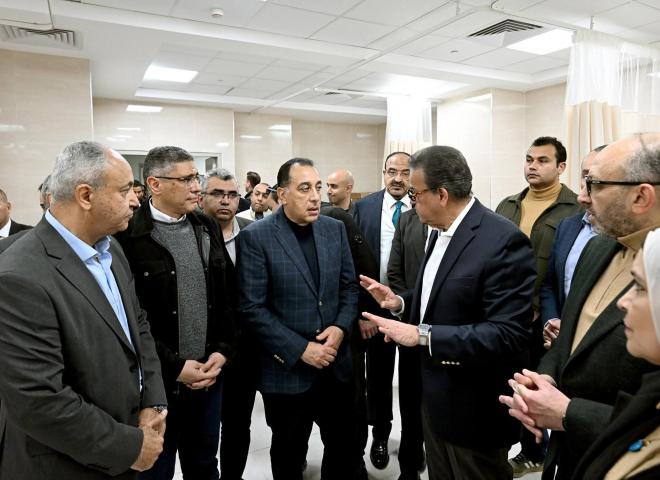 في ختام جولته بعدد من المستشفيات بمحافظتي القاهرة والجيزة:   رئيس الوزراء يتفقد الأعمال النهائية لمشروع مستشفى بولاق الدكرور العام بالجيزة