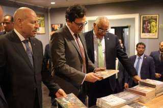 وزير الثقافة يشهد ندوة وحفل إطلاق كتاب «المعادي.. لمحات من تاريخ وتراث الضاحية الخضراء» ويُثمّن جهود «التنسيق الحضاري» في توثيق الذاكرة العمرانية والمعمارية