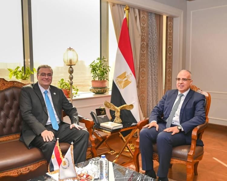 وزير الموارد المائية والري ورئيس الجهاز المركزي للتنظيم والإدارة يبحثان عدد من الموضوعات المشتركة في مجال التطوير المؤسسي وسد العجز في عدد من الوظائف بالوزارة