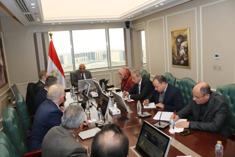 وزير الكهرباء والطاقة المتجددة يبحث مع شركة أكوا باور السعودية تعزيز التعاون والشراكة في مجالات الطاقة المتجددة ودعم الشبكة الموحدة