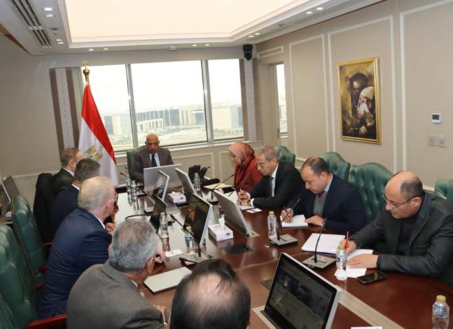 وزير الكهرباء والطاقة المتجددة يبحث مع شركة أكوا باور السعودية تعزيز التعاون والشراكة في مجالات الطاقة المتجددة ودعم الشبكة الموحدة