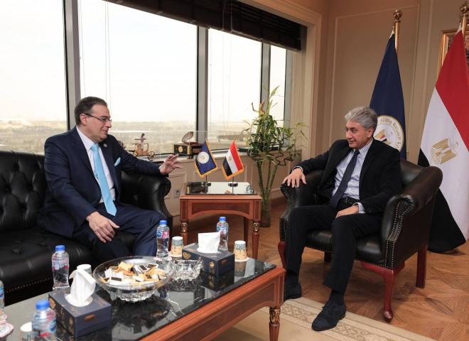 وزير السياحة والآثار يبحث مع رئيس الجهاز المركزي للتنظيم والإدارة تطوير الهياكل التنظيمية ولوائح الموارد البشرية