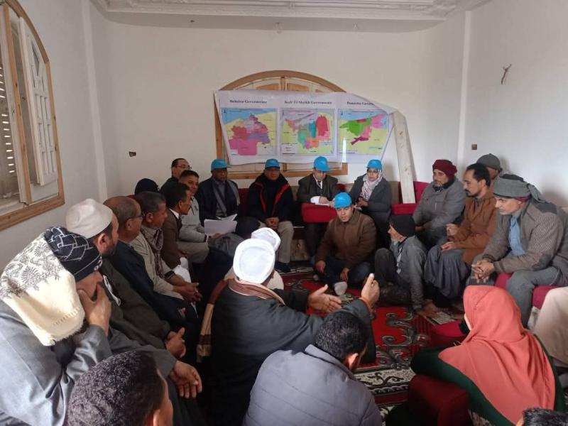 ندوات ودراسات إستبيانية لتأثير التغيرات المناخية على الأراضى الزراعية والمزارع السمكية بزراعة البحيرة