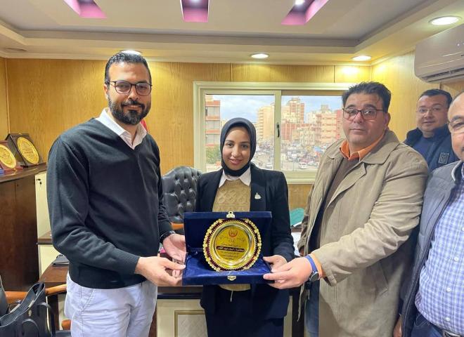 مديرية الصحة بمطروح تُكرم النائبة الدكتورة أسماء عبد القادر تقديراً لمسيرتها الحافلة  بمناسبة التحاقها بمجلس النواب