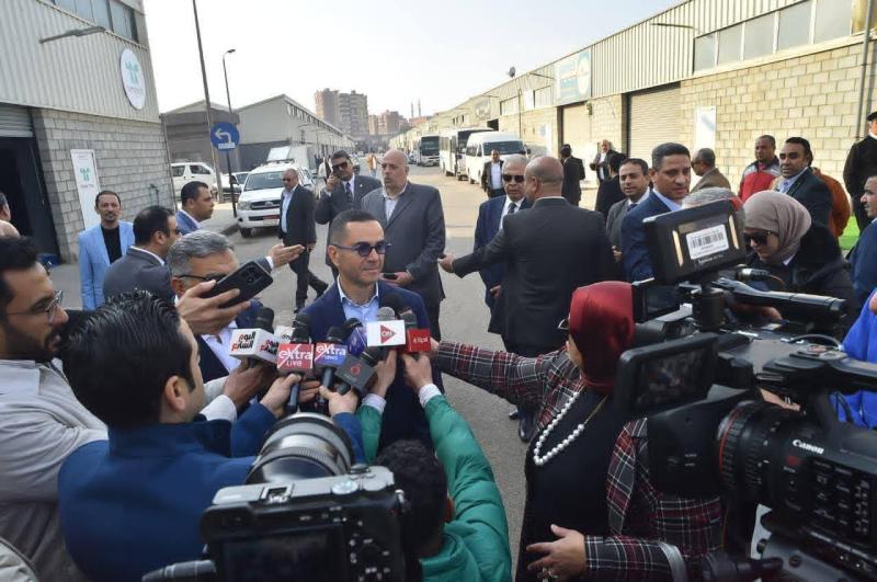 وزير الاستثمار والتجارة الخارجية ومحافظ الدقهلية يعقدان لقاءً صحفيًا عقب جولتهما في المنطقة الاستثمارية بمدينة ميت غمر