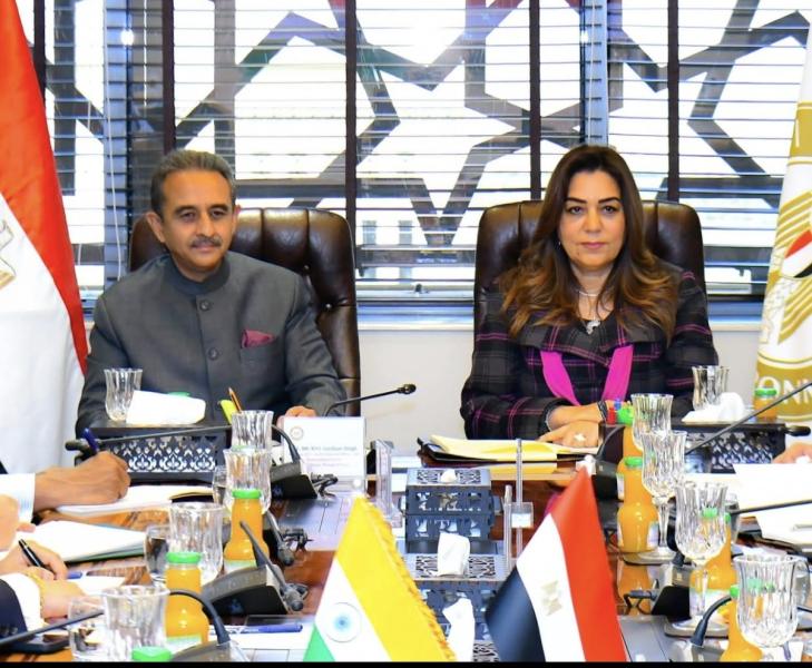 وزيرة التنمية المحلية والقائم بأعمال وزير البيئة تلتقي نظيرها الهندي لبحث تعزيز التعاون البيئي بين البلدين