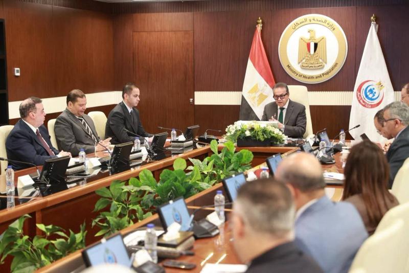 نائب رئيس الوزراء وزير الصحة يترأس الاجتماع الدوري للجنة التنسيقية لمنظومة التأمين الصحي الشامل