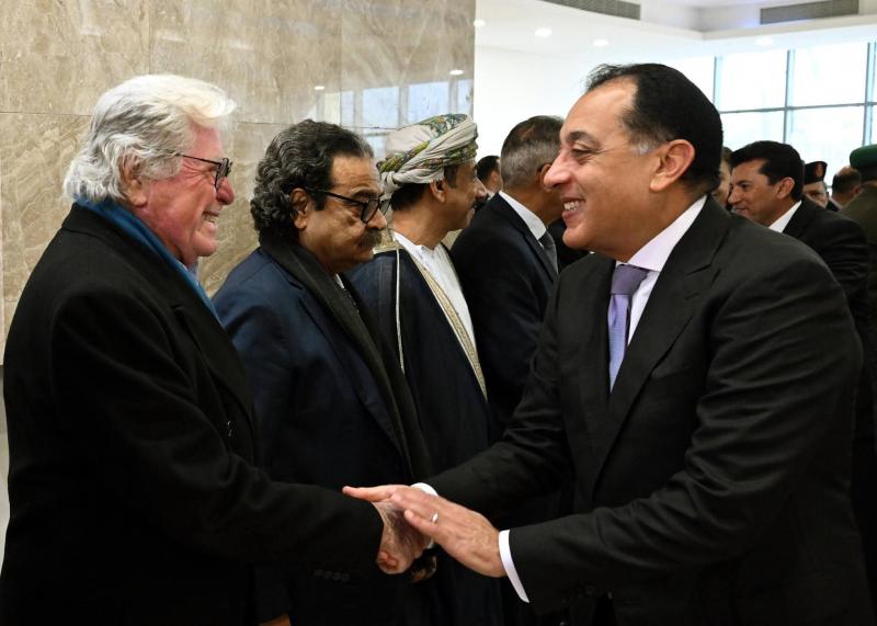 نيابة عن فخامة السيد رئيس الجمهورية:  رئيس الوزراء يفتتح الدورة السابعة والخمسين لمعرض القاهرة الدولي للكتاب