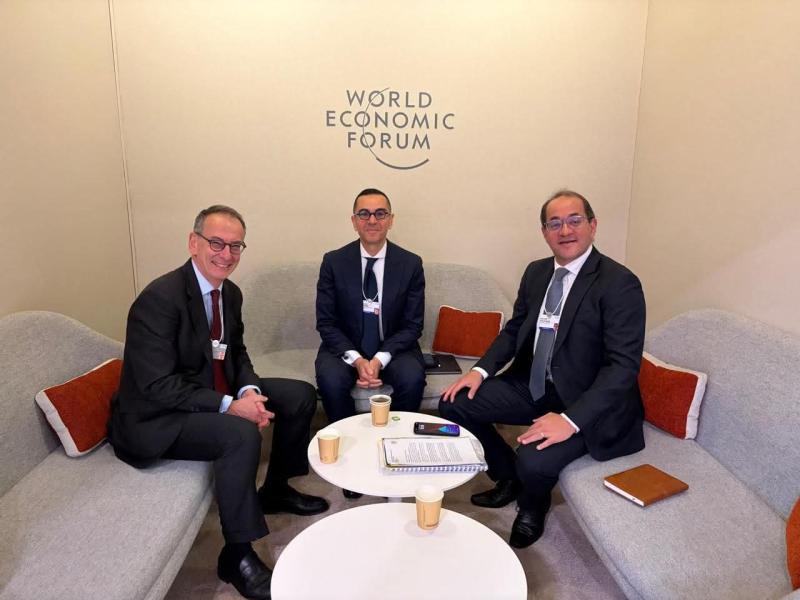 وزيرا الاستثمار والتجارة الخارجية والمالية يعقدان اجتماعًا مع مسؤولى البنك الأوروبي لإعادة الإعمار والتنمية