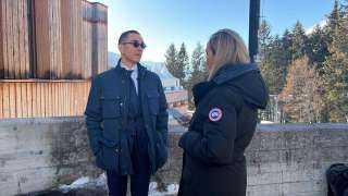 وزير الاستثمار والتجارة الخارجية يجري لقاءً مع قناة العربية بيزنس لاستعراض فرص الاستثمار والتجارة في مصر