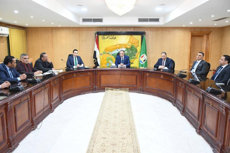 محافظ الفيوم يلتقي أعضاء مجلسي النواب والشيوخ الجدد