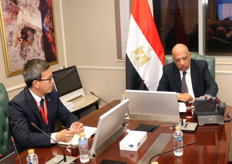 وزير الكهرباء والطاقة المتجددة يبحث مع مجموعة صاني ”SANY ” الصينية التعاون في تصنيع توربينات الرياح ونقل وتوطين التكنولوجيا